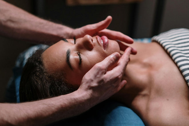 Face Lift Massage: The Ultimate Guide to Natural Facial Lifting for Younger Skin