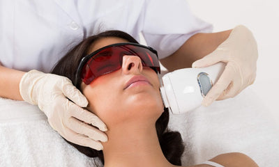 CO₂ Laser vs Erbium Laser: Differences, Downtime & Results